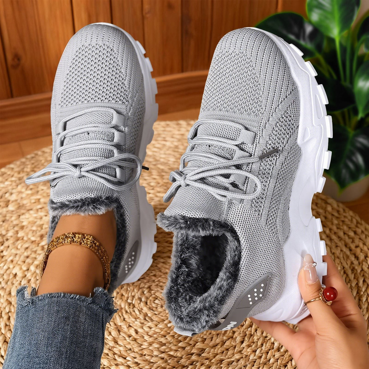 Nadia | Afslappede fleece-sneakers med snøring